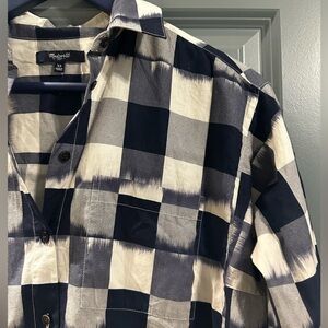 Madewell blue plaid blurred button down shirt